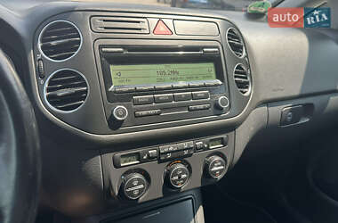 Хэтчбек Volkswagen Golf Plus 2009 в 