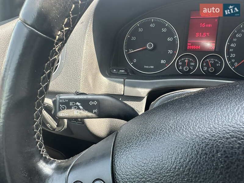 Хетчбек Volkswagen Golf Plus 2009 в Ніжині