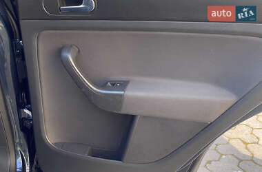 Хэтчбек Volkswagen Golf Plus 2005 в 