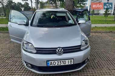 Хетчбек Volkswagen Golf Plus 2011 в  фото 3 Хетчбек Volkswagen Golf Plus 2011 в