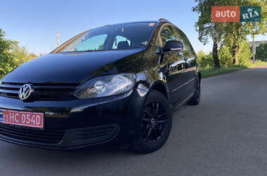 Хэтчбек Volkswagen Golf Plus 2010 в 
