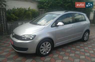 Хэтчбек Volkswagen Golf Plus 2010 в Ровно
