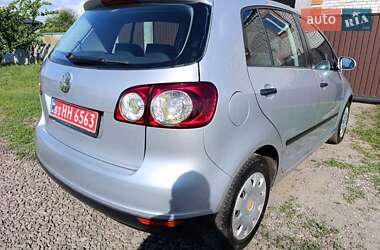 Хэтчбек Volkswagen Golf Plus 2005 в 