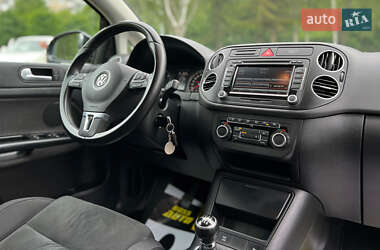 Хетчбек Volkswagen Golf Plus 2009 в 