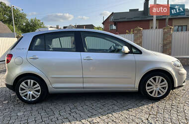 Хэтчбек Volkswagen Golf Plus 2006 в 