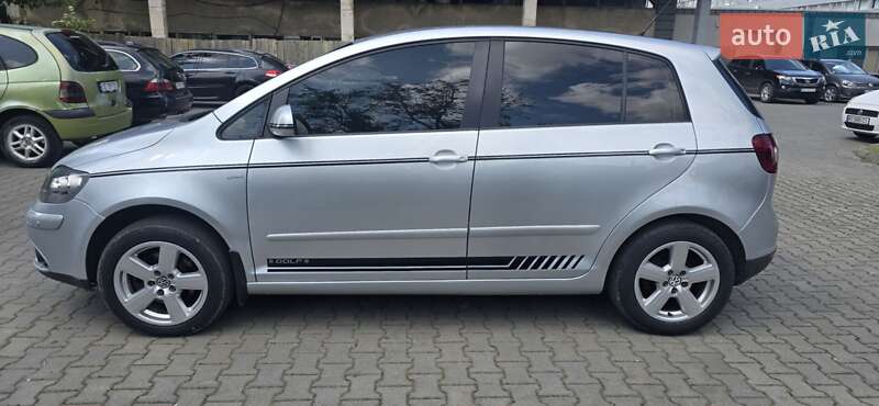 Хэтчбек Volkswagen Golf Plus 2006 в Черновцах