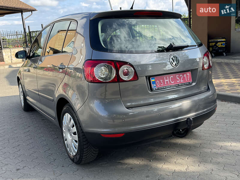 Хэтчбек Volkswagen Golf Plus 2008 в Великой Багачке