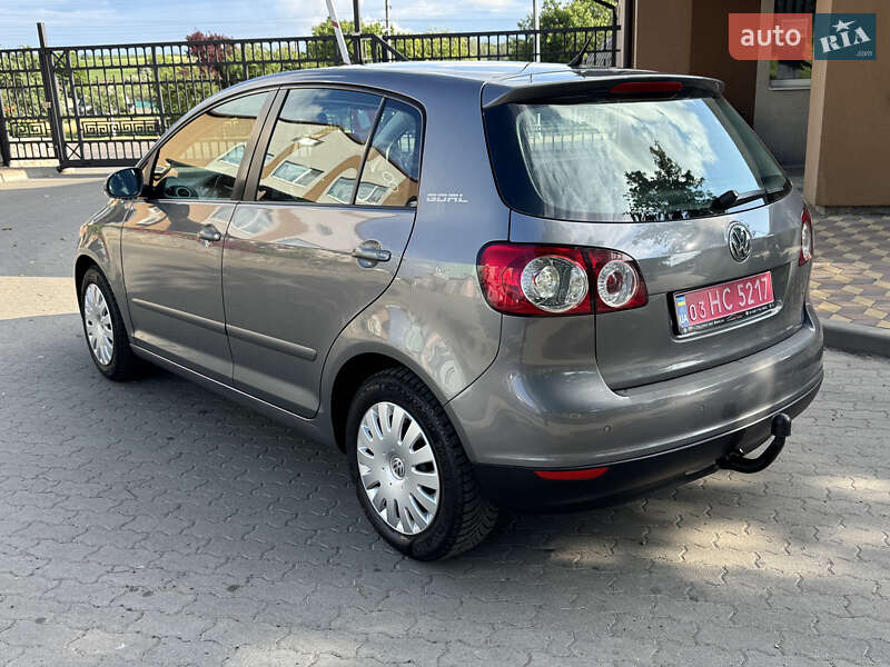 Хэтчбек Volkswagen Golf Plus 2008 в Великой Багачке