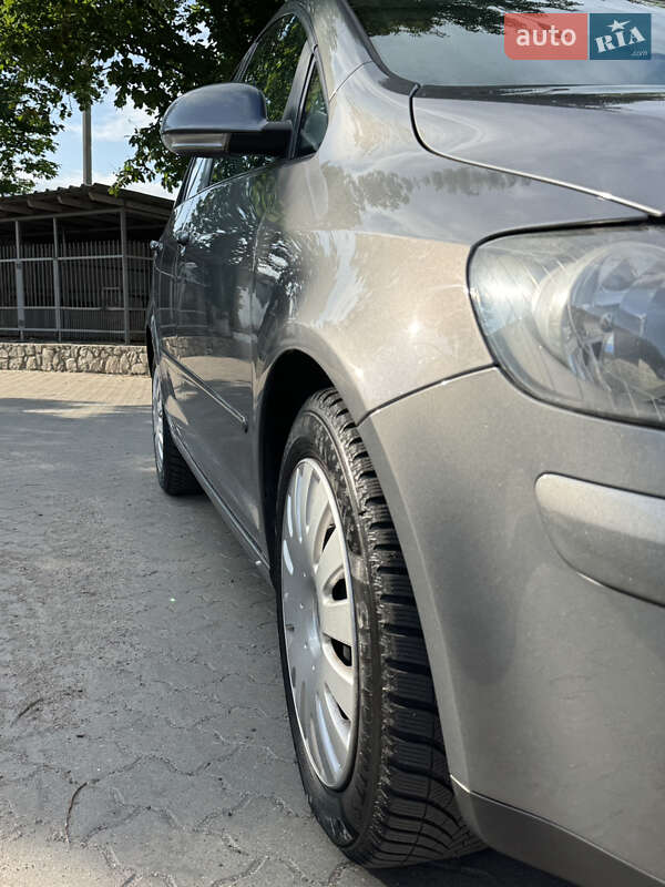 Хэтчбек Volkswagen Golf Plus 2008 в Великой Багачке