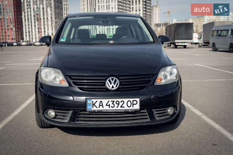 Хэтчбек Volkswagen Golf Plus 2006 в Киеве