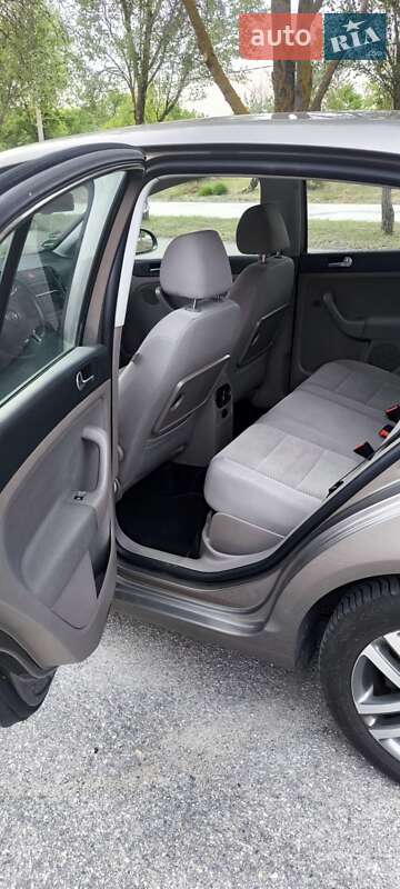 Хетчбек Volkswagen Golf Plus 2009 в Запоріжжі