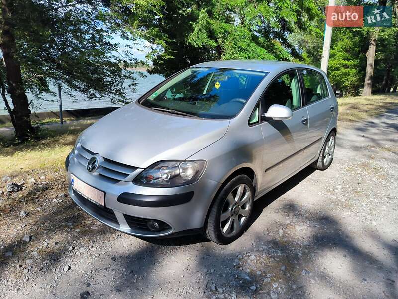 Хетчбек Volkswagen Golf Plus 2005 в Кам'янському