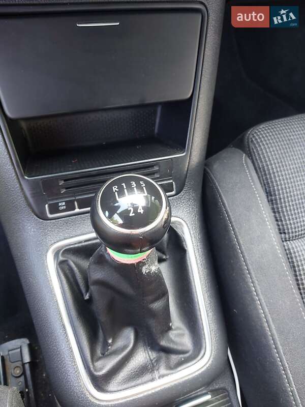 Хэтчбек Volkswagen Golf Plus 2011 в Косове фото 16 Хэтчбек Volkswagen Golf Plus 2011 в Косове