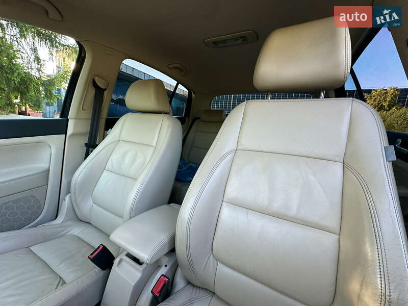 Хэтчбек Volkswagen Golf Plus 2009 в Луцке