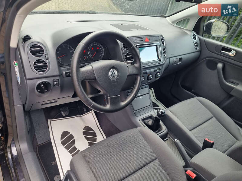 Хэтчбек Volkswagen Golf Plus 2005 в Львове