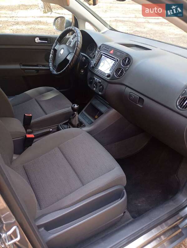 Хетчбек Volkswagen Golf Plus 2005 в Харкові