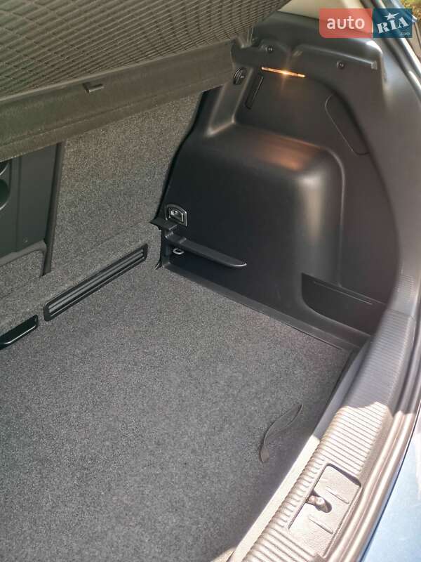 Хэтчбек Volkswagen Golf Plus 2009 в Харькове