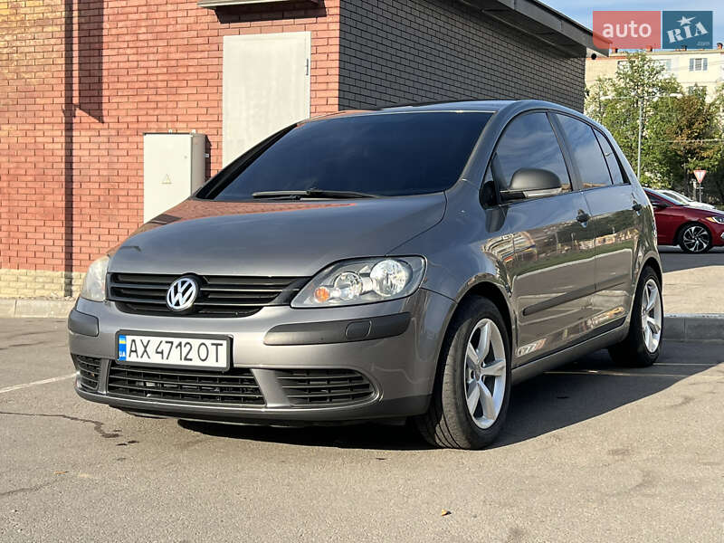 Хэтчбек Volkswagen Golf Plus 2006 в 