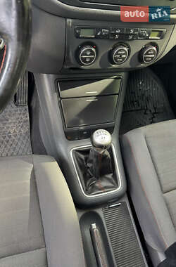 Хэтчбек Volkswagen Golf Plus 2006 в 