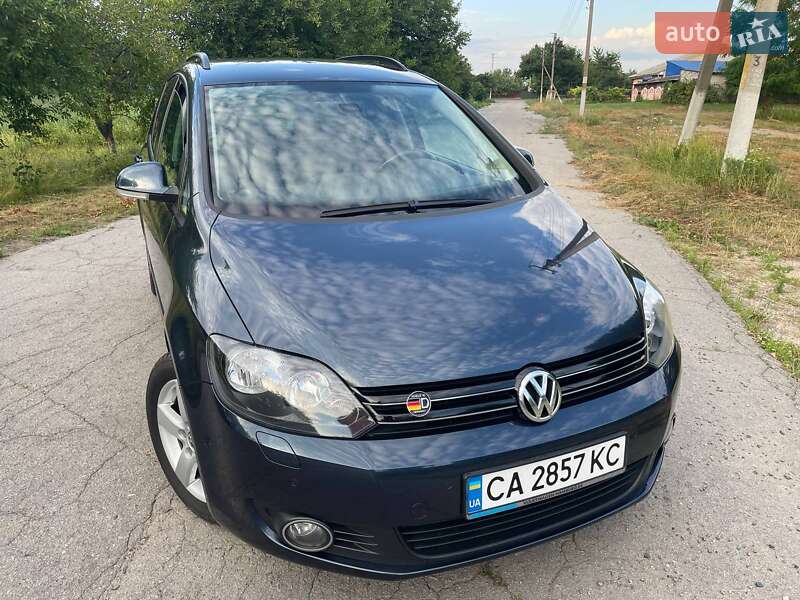Хетчбек Volkswagen Golf Plus 2010 в Чорнобаї