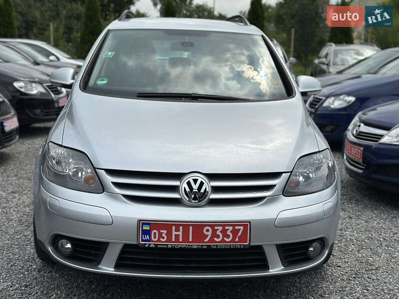 Хэтчбек Volkswagen Golf Plus 2008 в Староконстантинове