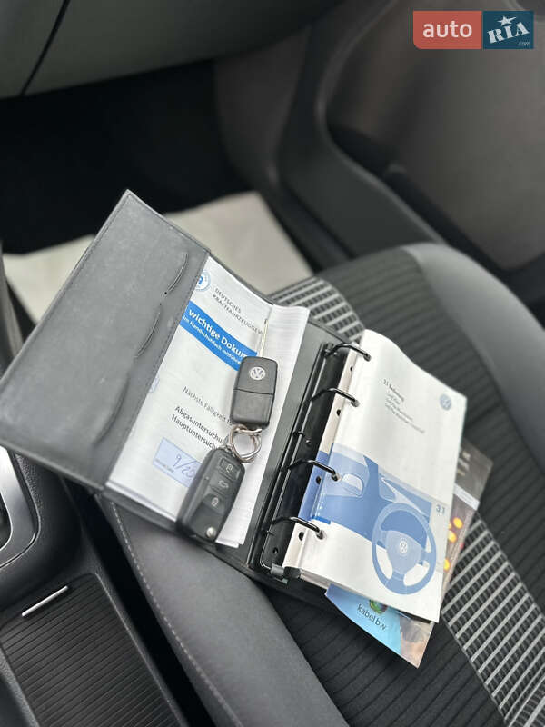 Хэтчбек Volkswagen Golf Plus 2008 в Староконстантинове