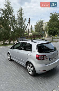 Хетчбек Volkswagen Golf Plus 2010 в 