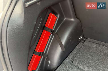 Хетчбек Volkswagen Golf Plus 2010 в 