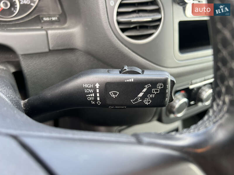 Хэтчбек Volkswagen Golf Plus 2009 в Киеве