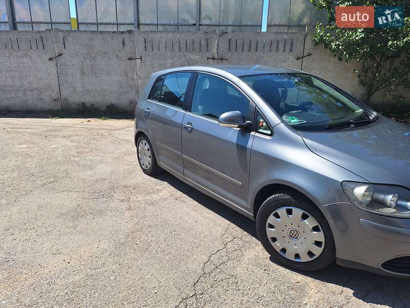 Хетчбек Volkswagen Golf Plus 2005 в Вінниці