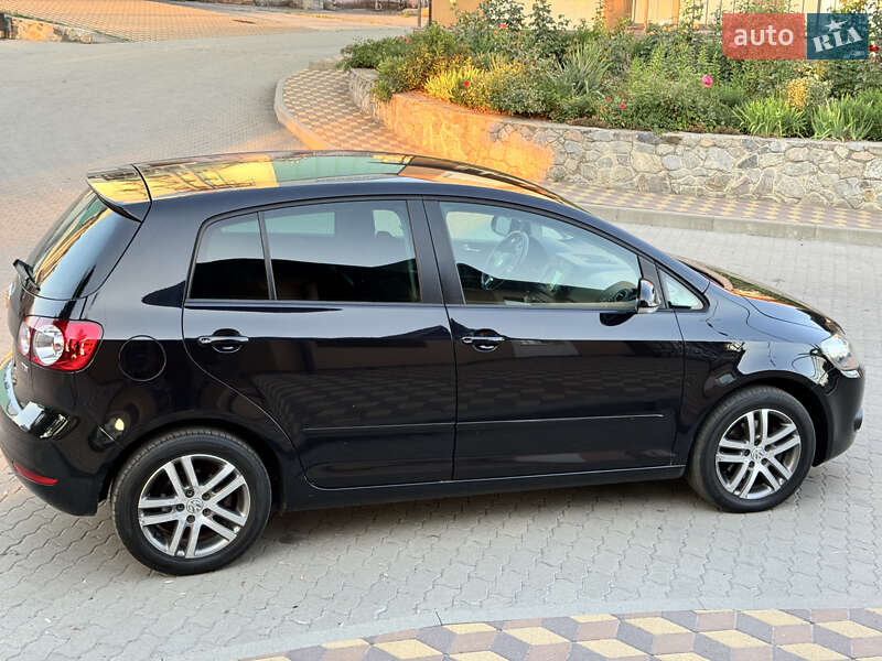 Хетчбек Volkswagen Golf Plus 2010 в Великій Багачці