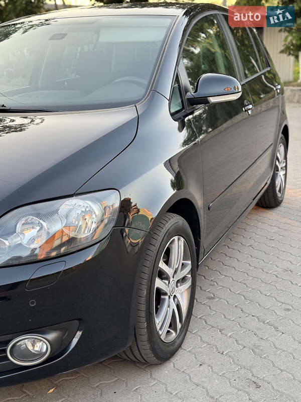 Хетчбек Volkswagen Golf Plus 2010 в Великій Багачці