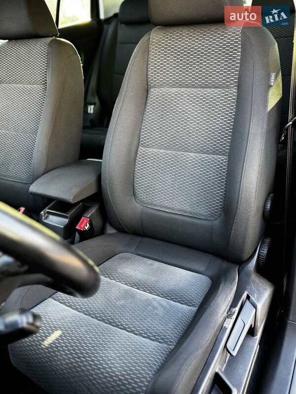 Хетчбек Volkswagen Golf Plus 2010 в Великій Багачці