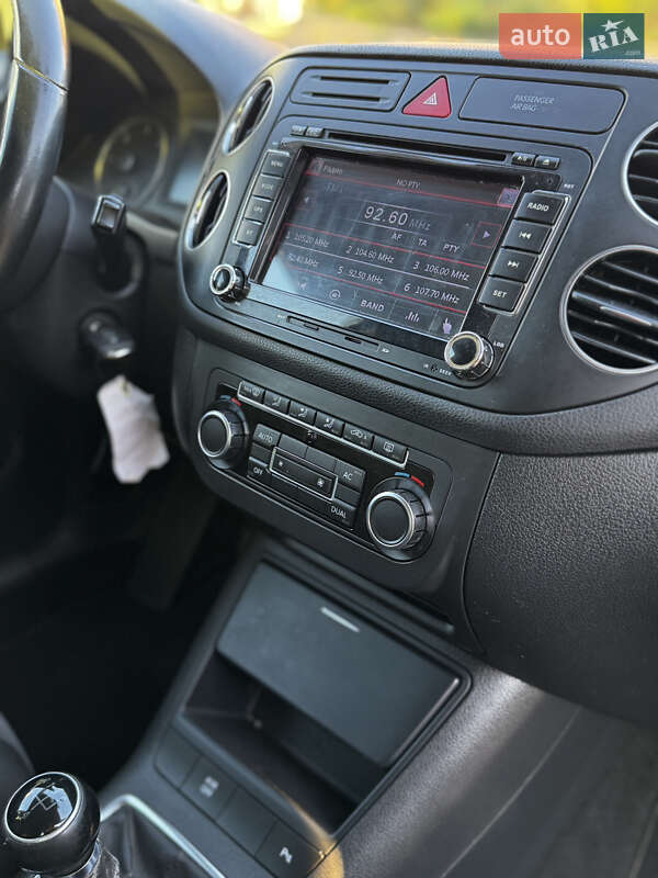 Хетчбек Volkswagen Golf Plus 2010 в Великій Багачці