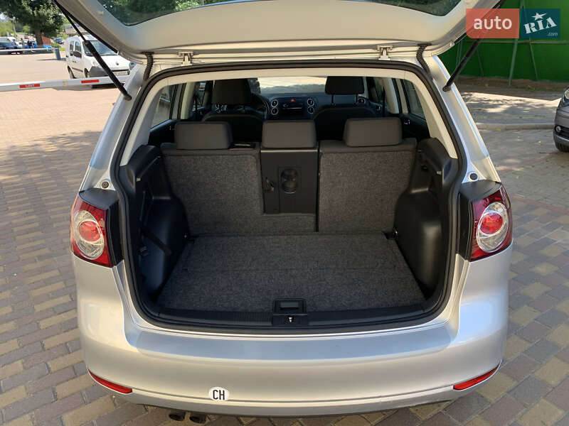Хетчбек Volkswagen Golf Plus 2010 в Рівному фото 14 Хетчбек Volkswagen Golf Plus 2010 в Рівному
