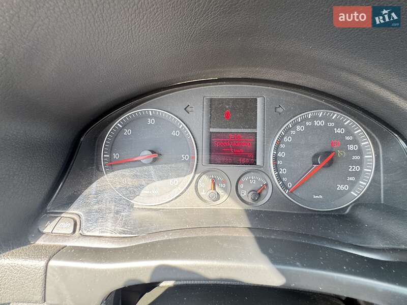 Хетчбек Volkswagen Golf Plus 2005 в Полтаві фото 3 Хетчбек Volkswagen Golf Plus 2005 в Полтаві