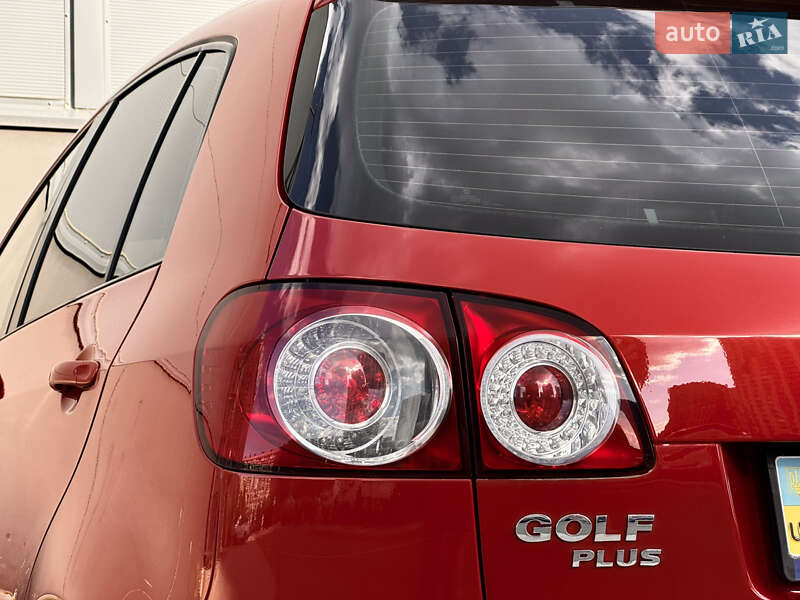 Хетчбек Volkswagen Golf Plus 2010 в Києві