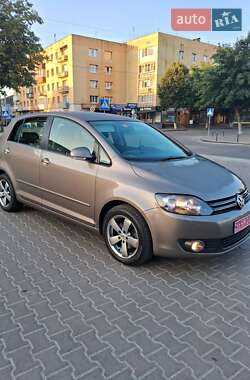 Хэтчбек Volkswagen Golf Plus 2010 в Ровно