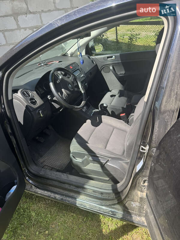 Хэтчбек Volkswagen Golf Plus 2010 в Турийске