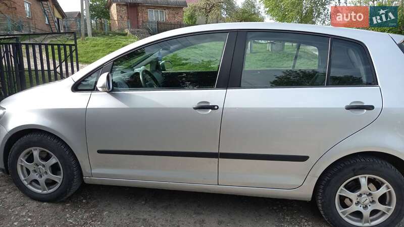 Хетчбек Volkswagen Golf Plus 2005 в Зборові
