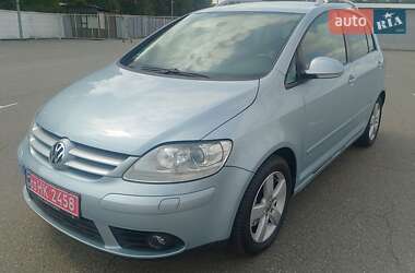 Хэтчбек Volkswagen Golf Plus 2008 в Киеве