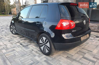 Хэтчбек Volkswagen Golf Plus 2006 в 
