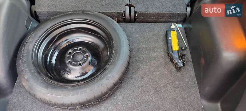 Хетчбек Volkswagen Golf Plus 2007 в Житомирі