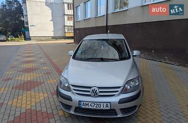 Хэтчбек Volkswagen Golf Plus 2005 в 