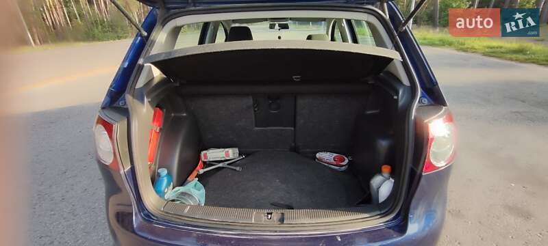 Хэтчбек Volkswagen Golf Plus 2006 в Ахтырке фото 9 Хэтчбек Volkswagen Golf Plus 2006 в Ахтырке