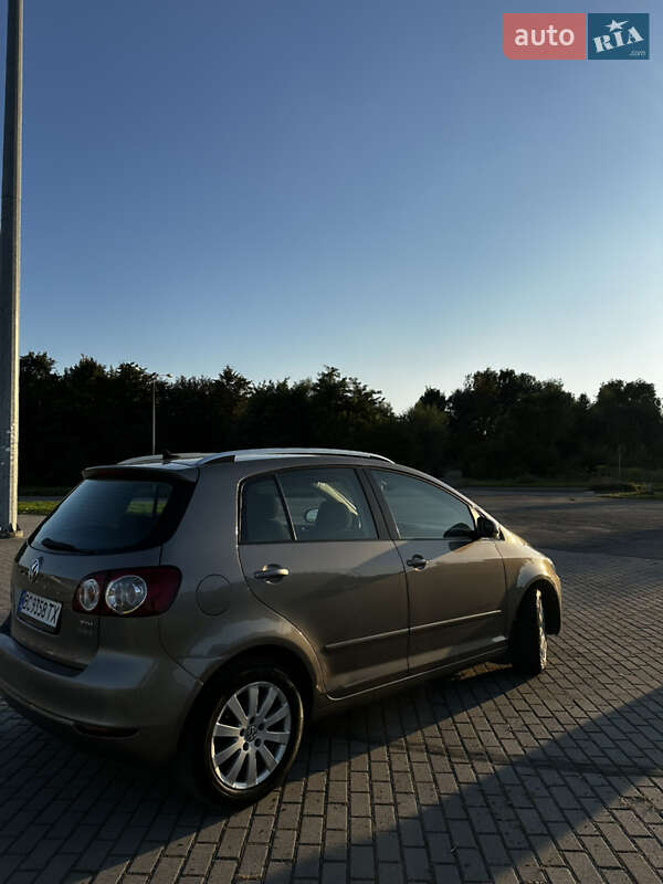 Хэтчбек Volkswagen Golf Plus 2010 в Львове