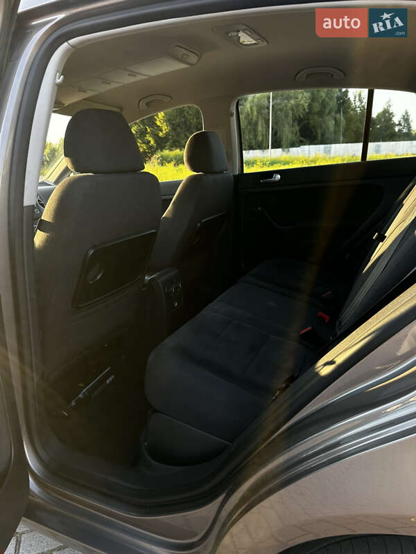 Хэтчбек Volkswagen Golf Plus 2010 в Львове