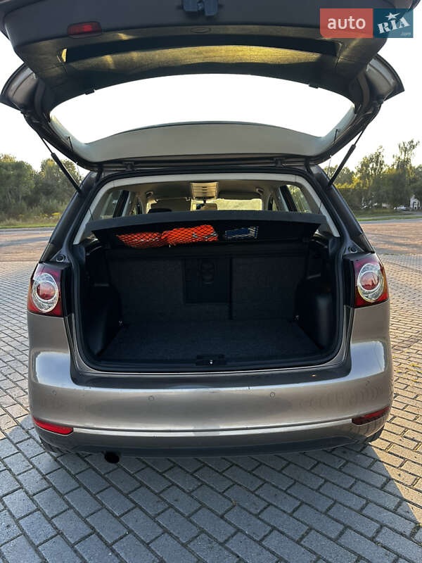 Хэтчбек Volkswagen Golf Plus 2010 в Львове