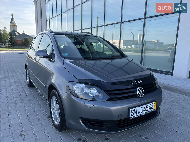 Хетчбек Volkswagen Golf Plus 2010 в Хусті