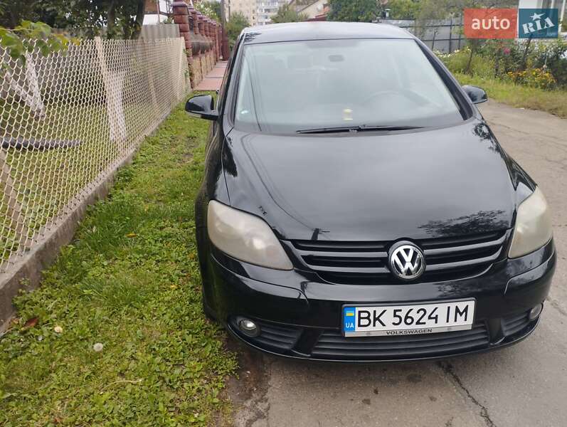 Хэтчбек Volkswagen Golf Plus 2005 в Ровно